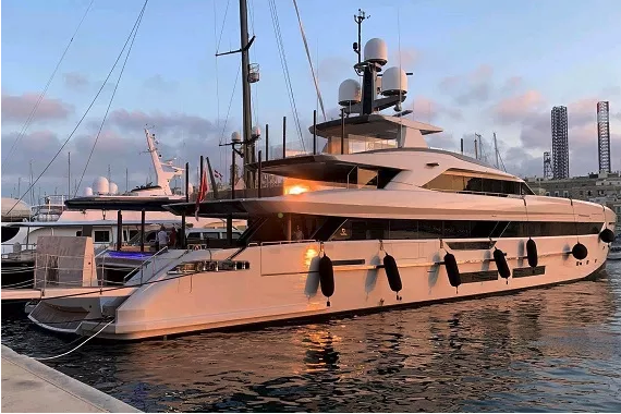 super yatch